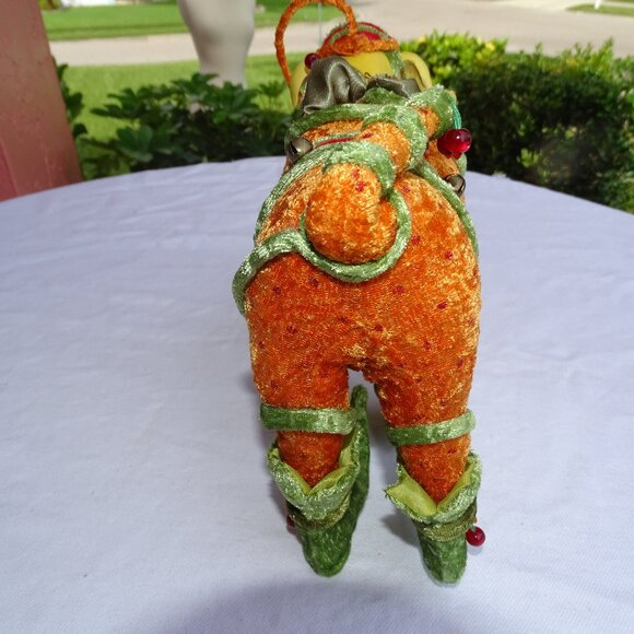 "Krinkles Labrador Retrieving Gifts Christmas Dog" by Patience Brewster - Picture 9 of 10